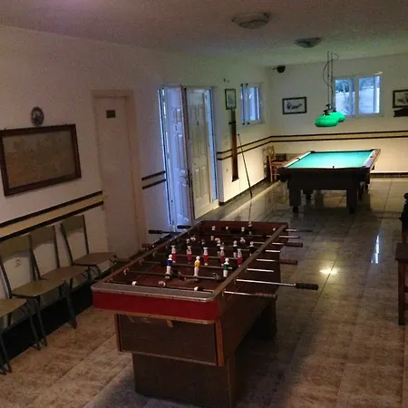 Manine * Lámbi